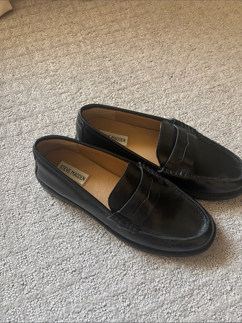 Steve Madden Madison Black Leather Penny Loafers